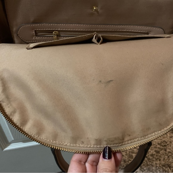 ✨New✨ A New Day Target Zip Top Dome Commuter Bag - Picture 3 of 16